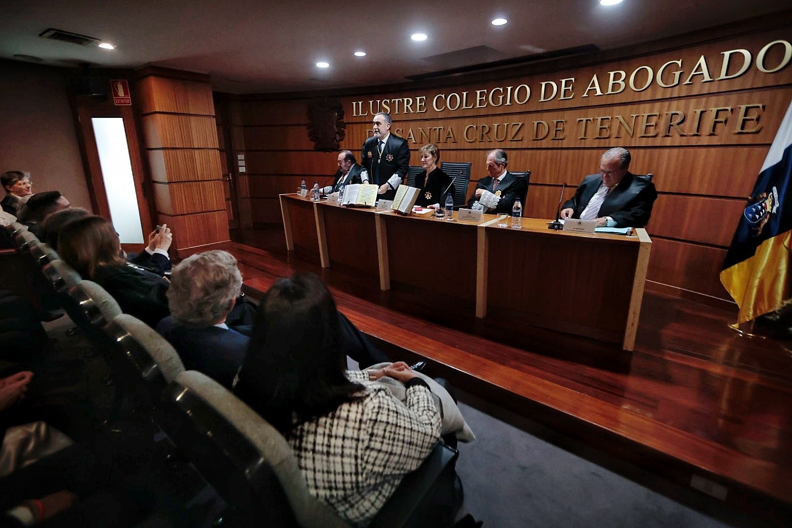 Toma de posesión de Niederleytner como presidente del Consejo Canario de Abogados