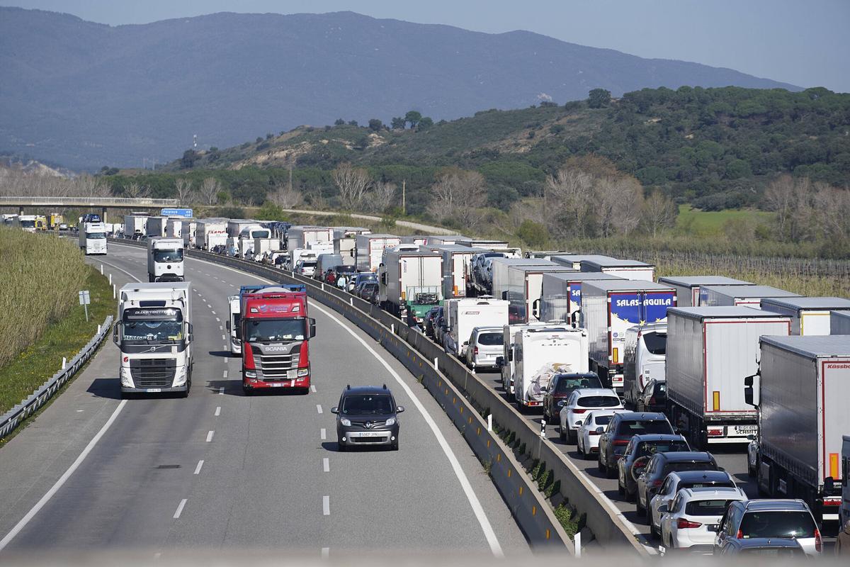 Pont de Molins autopista AP-7 cues retencions accident trànsit