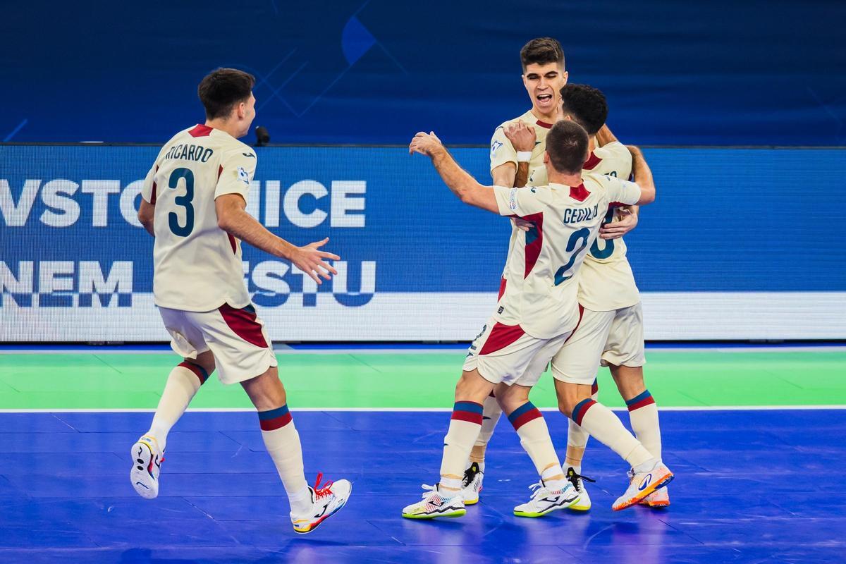 España celebra el triunfo contra Italia