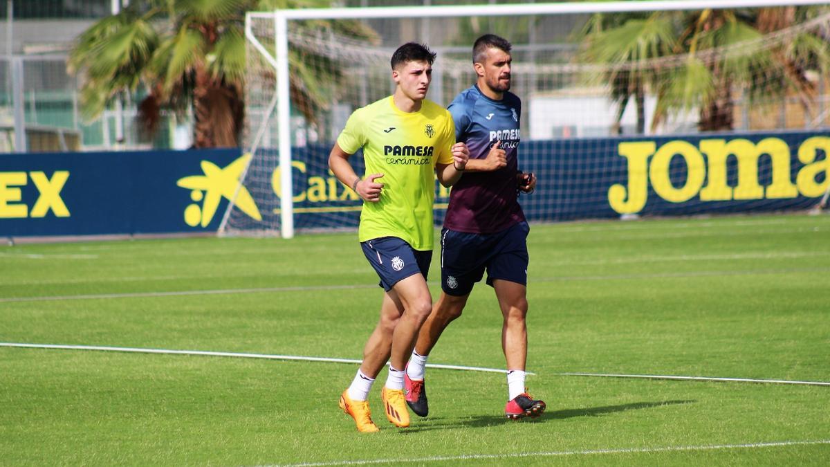 La nueva incorporación, Andrés Ferrari, en un entrenamiento del Villarreal B.