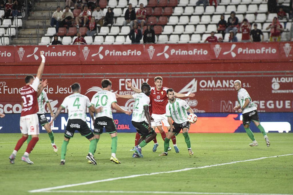 Las mejores imágenes del partido entre el Real Murcia y el Antequera