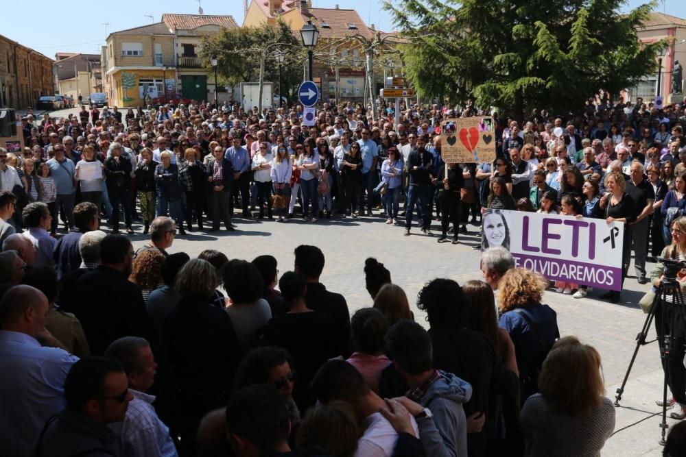 Concentración por el asesinato de Leticia Rosino e