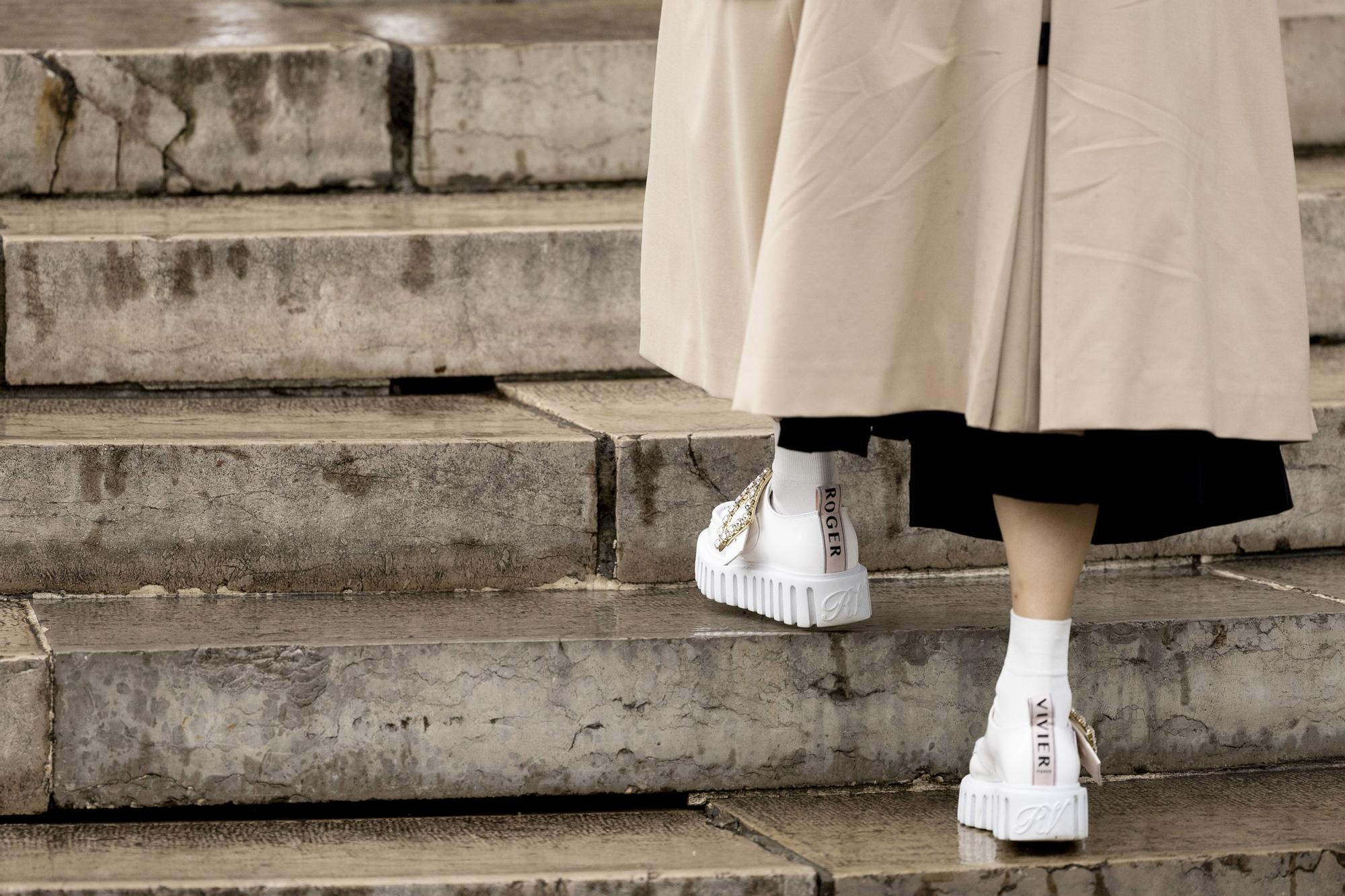 Mamut Quinto Exclusivo Las zapatillas blancas de mujer más vendidas en Amazon que puedes comprar  por 25 euros - Woman