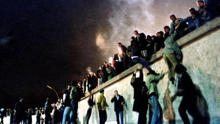 La caiguda del Mur de Berlín, el 9 de novembre de 1989.