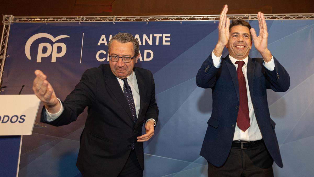 Rajoy apadrina a Luis Barcala