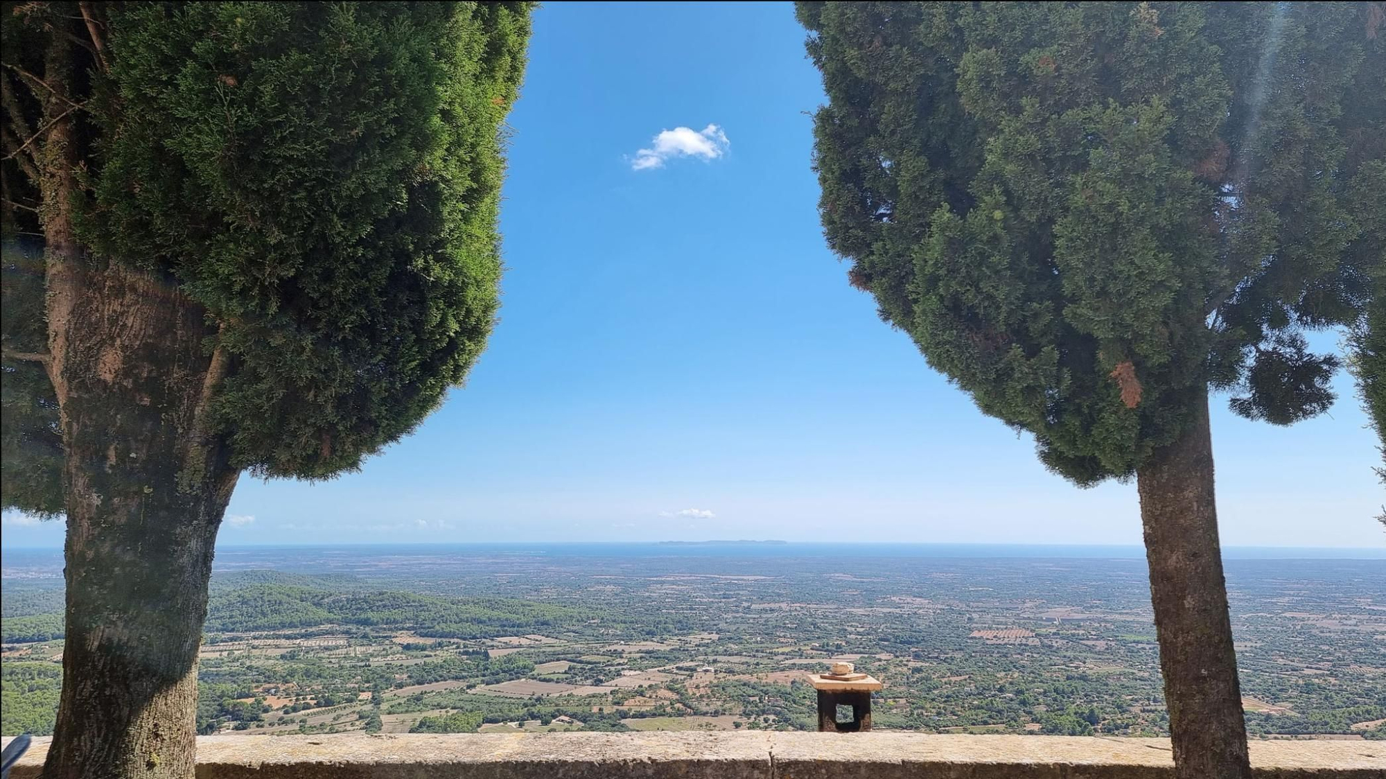 Las vistas desde el santuario de San Honorato