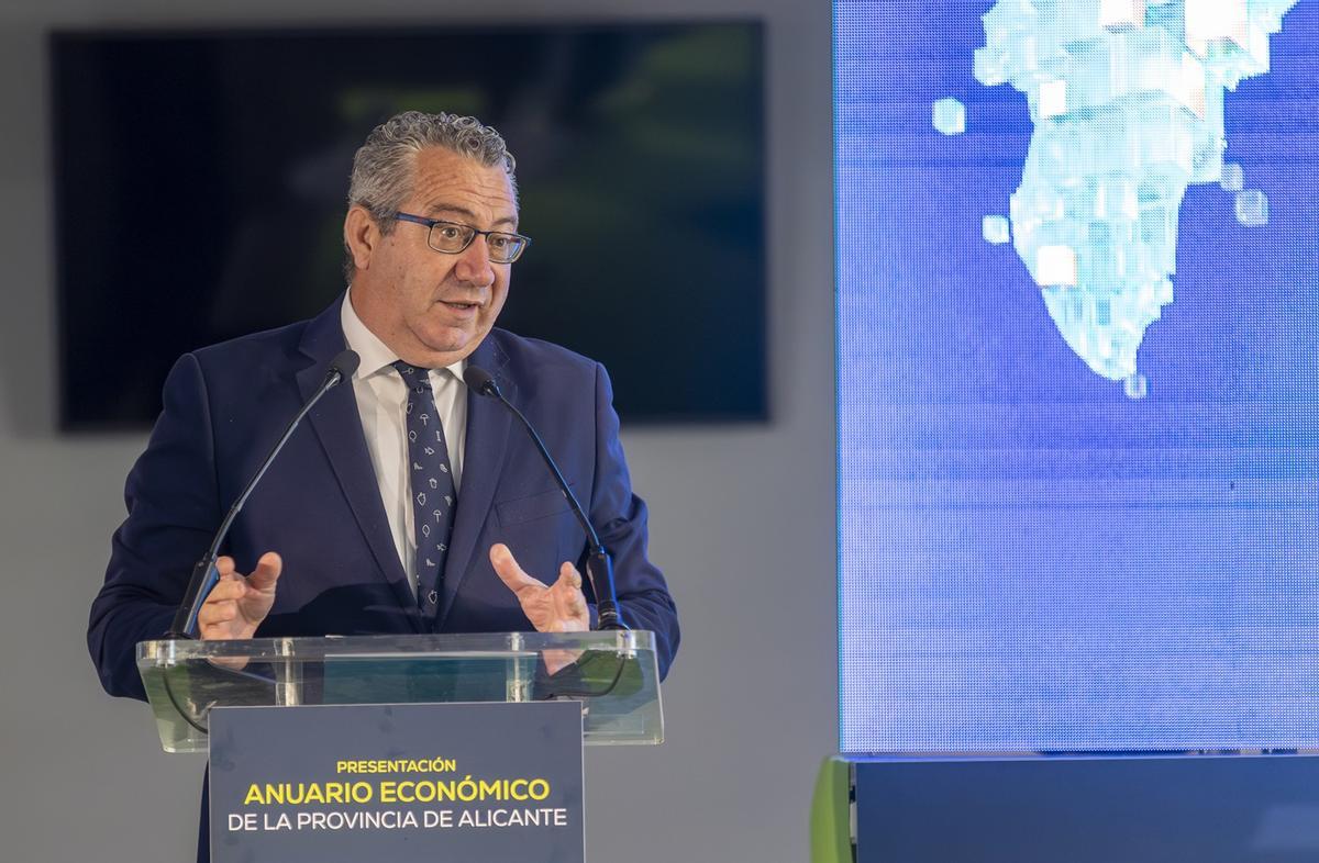 Toni Pérez ha llamado a ser proactivos de cara a los próximos retos de la provincia alicantina.