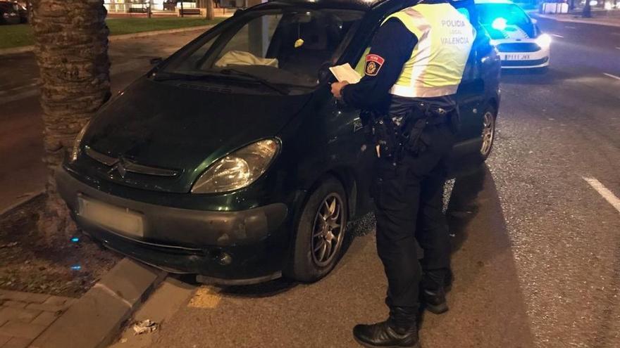 Un conductor &#039;cazado&#039; a 123 km/h por València da positivo en cocaína