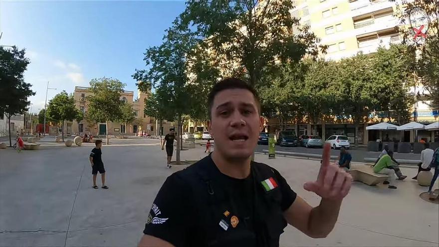 El youtuber que visita els barris més perillosos grava a Salt després d&#039;haver-ho fet a la Font de la Pólvora de Girona