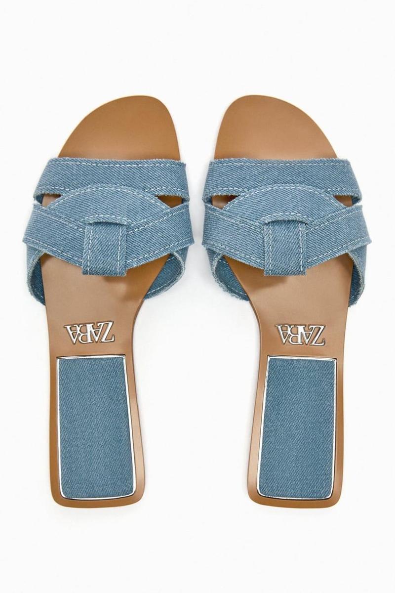 Sandalias denim de Zara