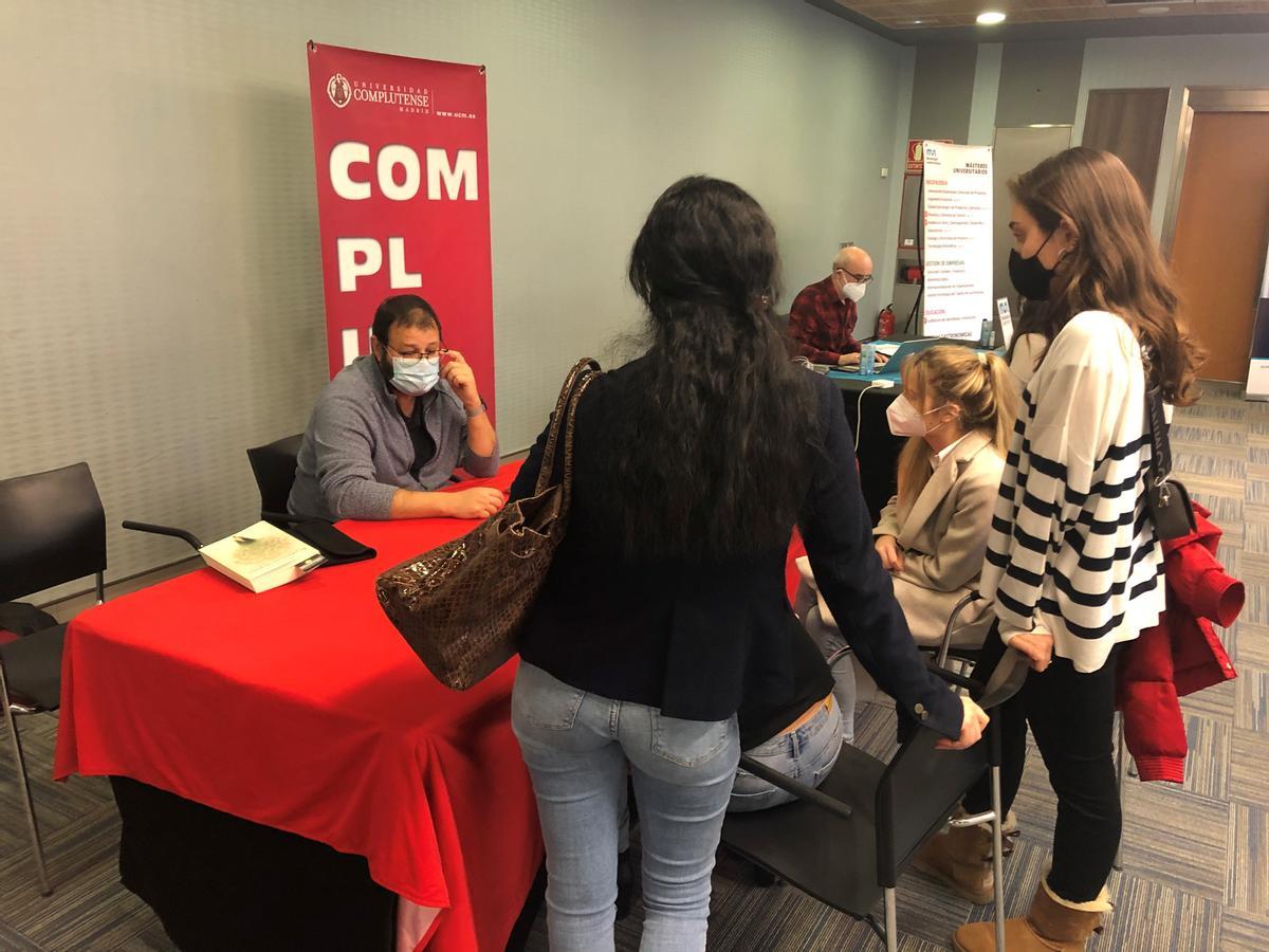 La Universidad Complutense de Madrid es uno de los centros presentes en la Feria Internacional de Estudios de Postgrado.