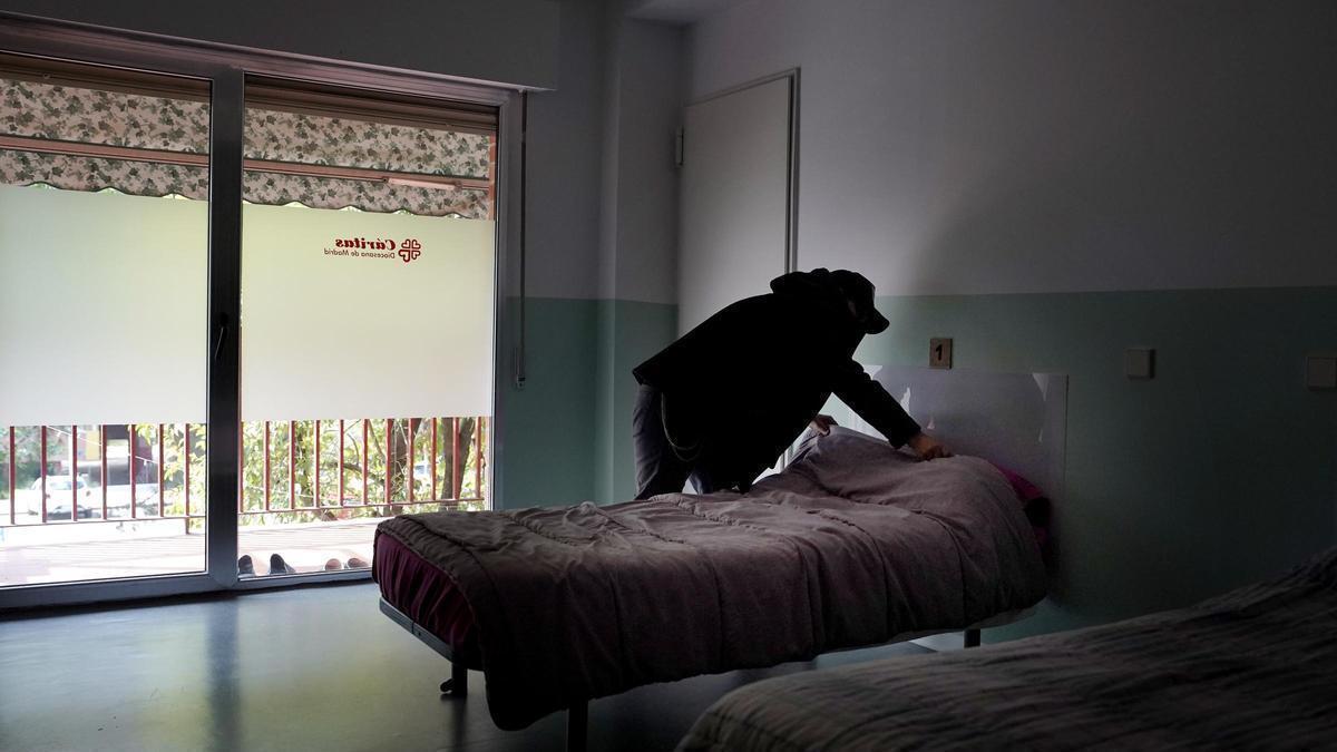 Manuel: "Vivo en la calle teniendo un trabajo, prefiero dormir en la calle y poder comer que estar en una habitación y no hacerlo"