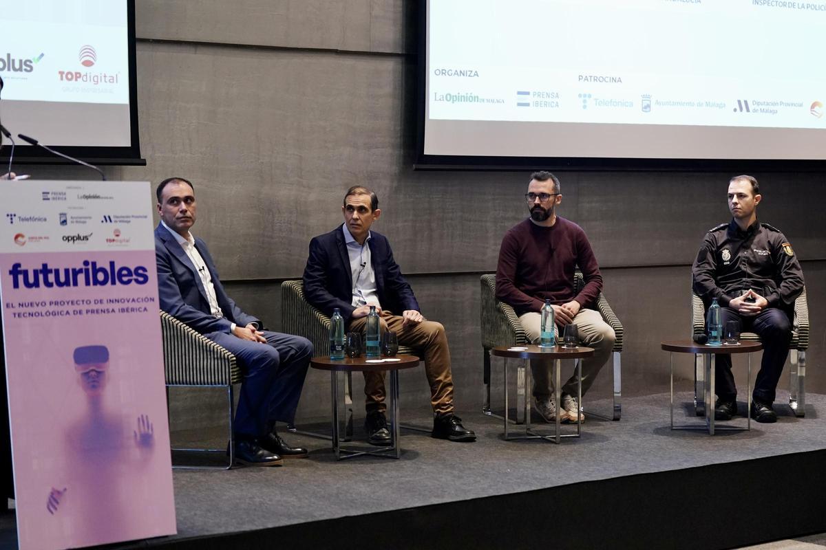 La segunda mesa redonda abordó el asunto de la ciberseguridad