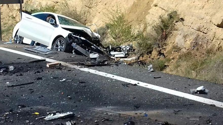 Un muerto y cuatro heridos graves en una colisión frontal en Viacamp, Huesca