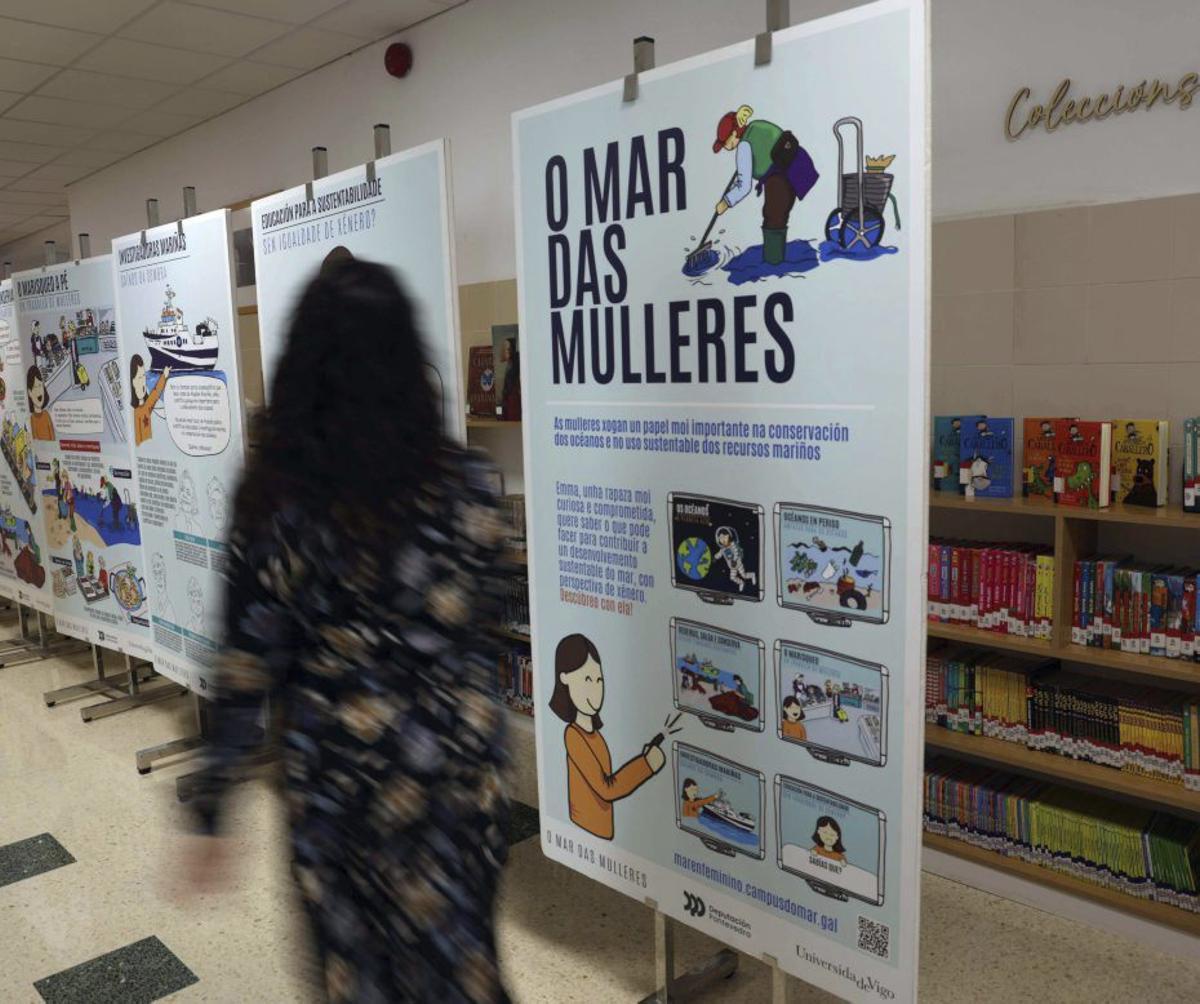 La exposición permanecerá hasta el día 26 en el centro vilagarciano. | NOÉ PARGA