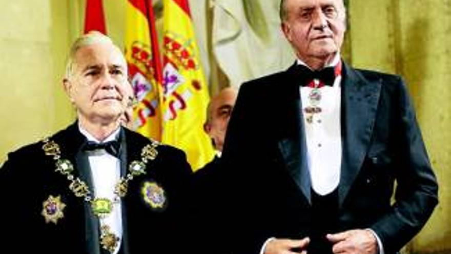 El Rey evita acompañar al repudiado Dívar en el bicentenario del Supremo