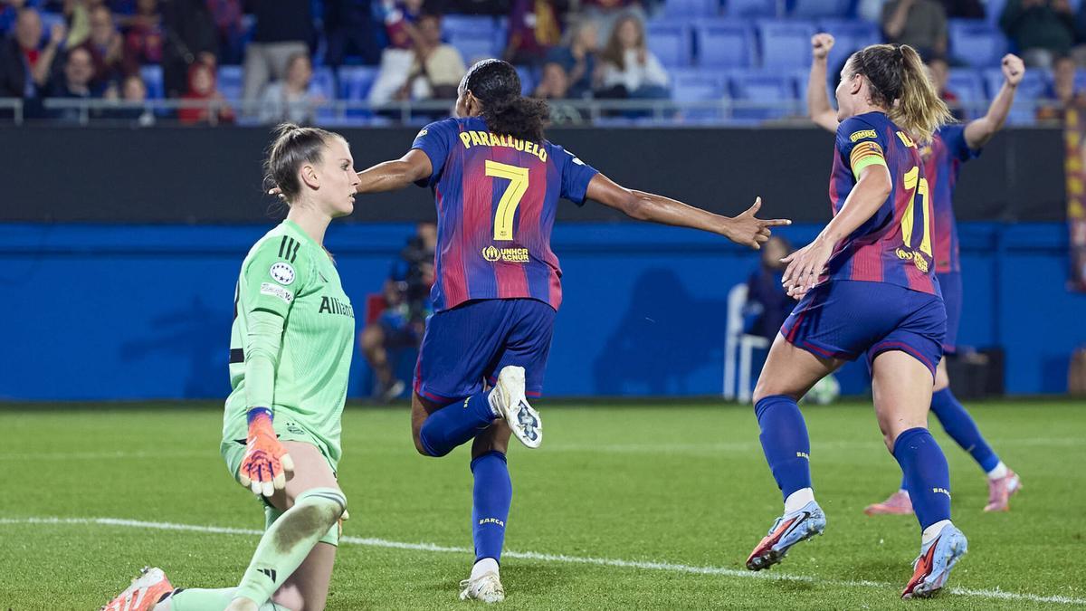 Salma Paralluelo, celebrando su gol