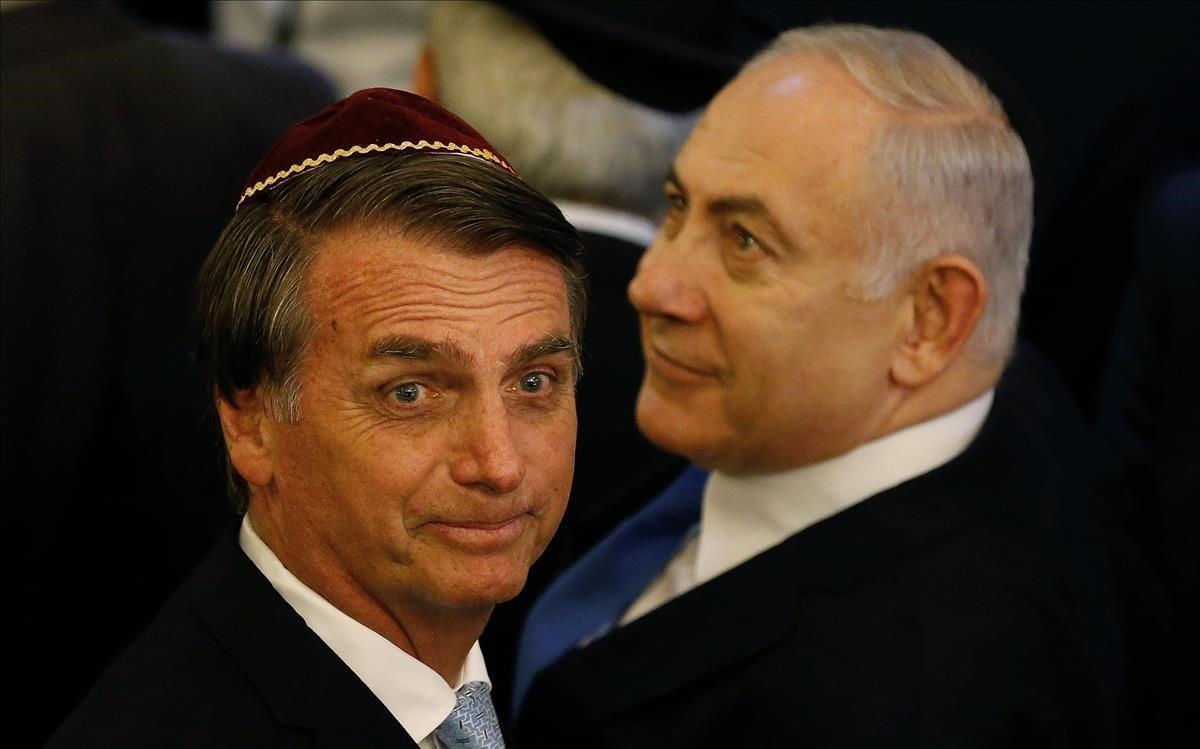 Bolsonaro y Netanyahu, en un acto en una sinagoga en Río de Janeiro. Bolsonaro y Netanyahu, en un acto en una sinagoga en Río de Janeiro.