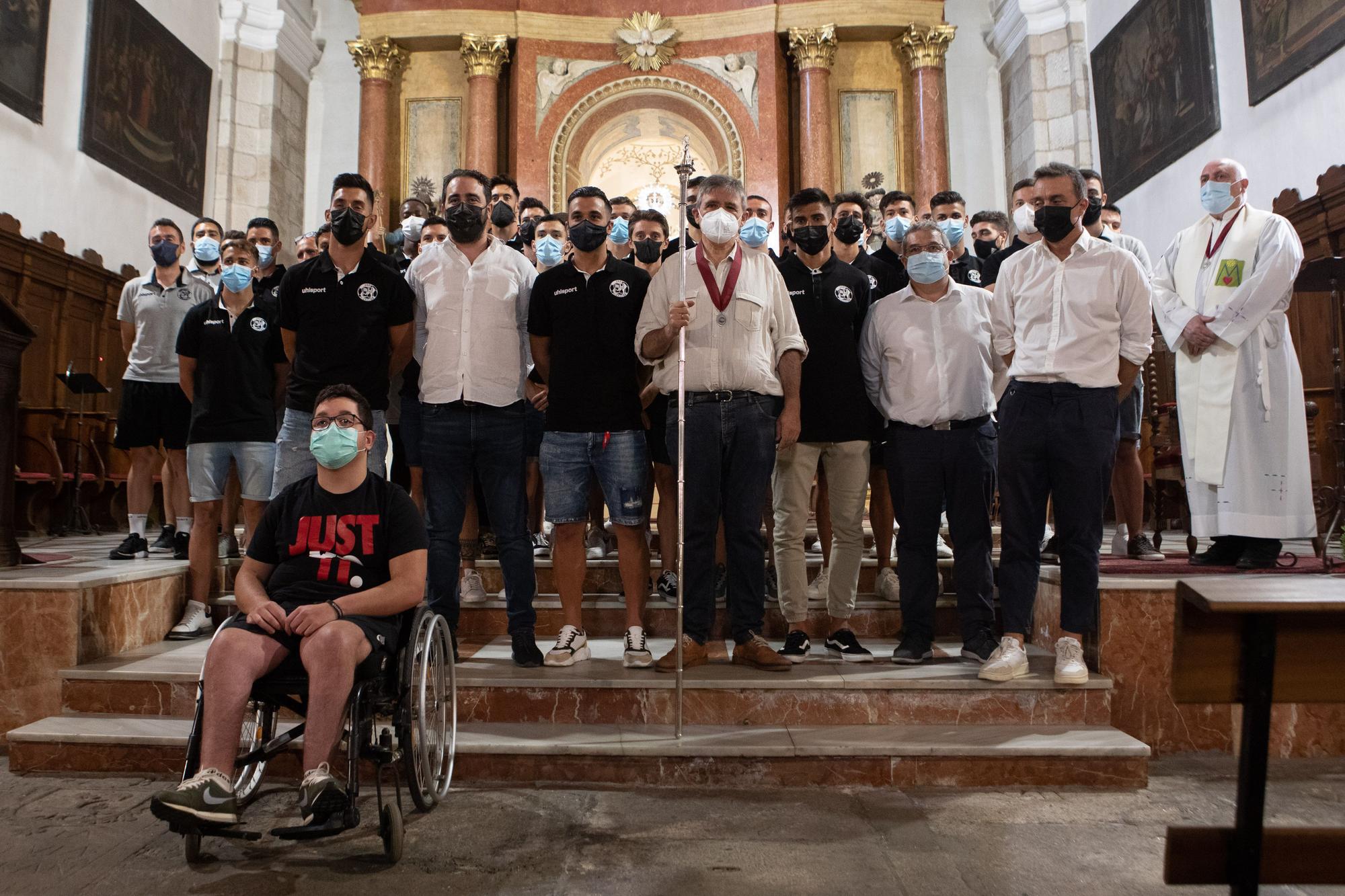 GALERÍA | Ofrenda del Zamora CF a la Virgen de la Concha