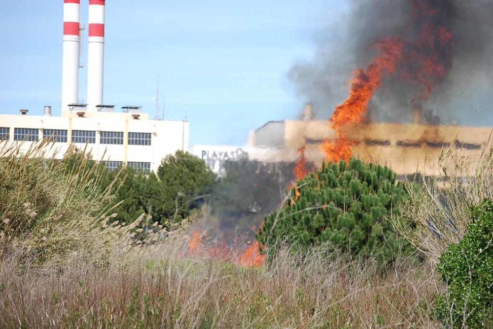 El incendio estuvo controlado alrededor de las 16:00 horas