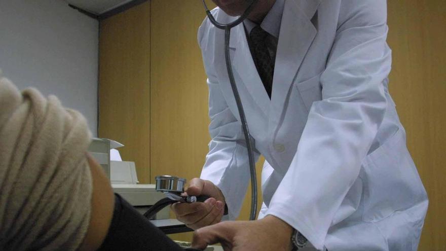 Un tercio de los gallegos de más de 44 años sufre más de dos dolencias crónicas