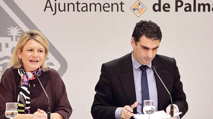 Núria Riera y Julio Martínez explicaron los acuerdos del Consell de Capitalidad.