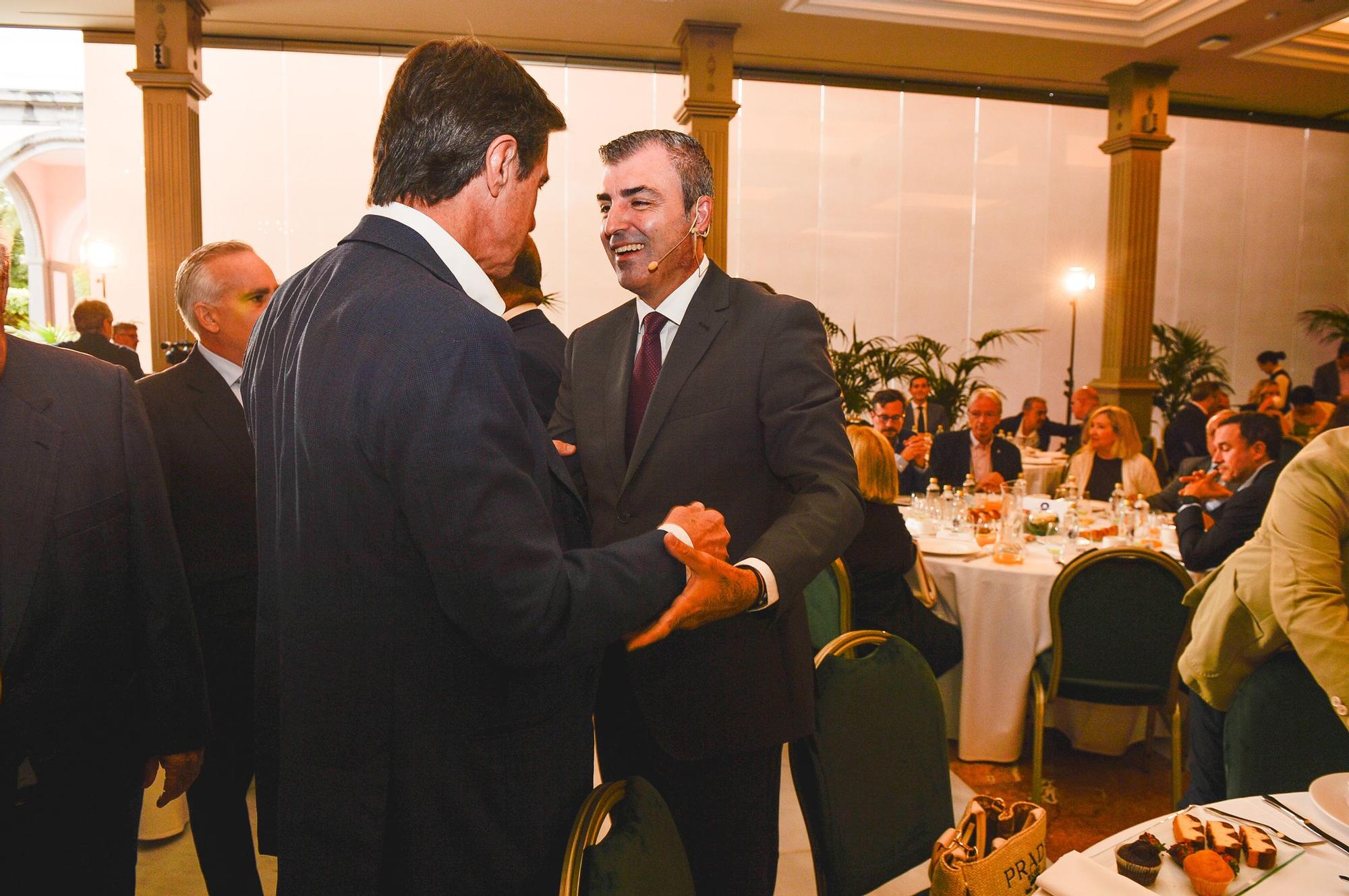 Cuca Gamarra en el Foro de Cadena Ser Canarias