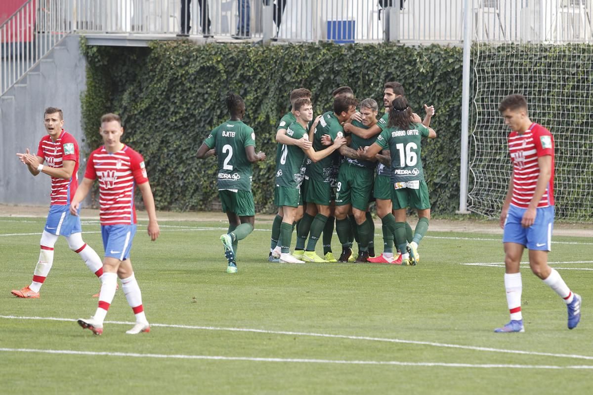 Las imágenes del Recreativo Granada-Córdoba CF