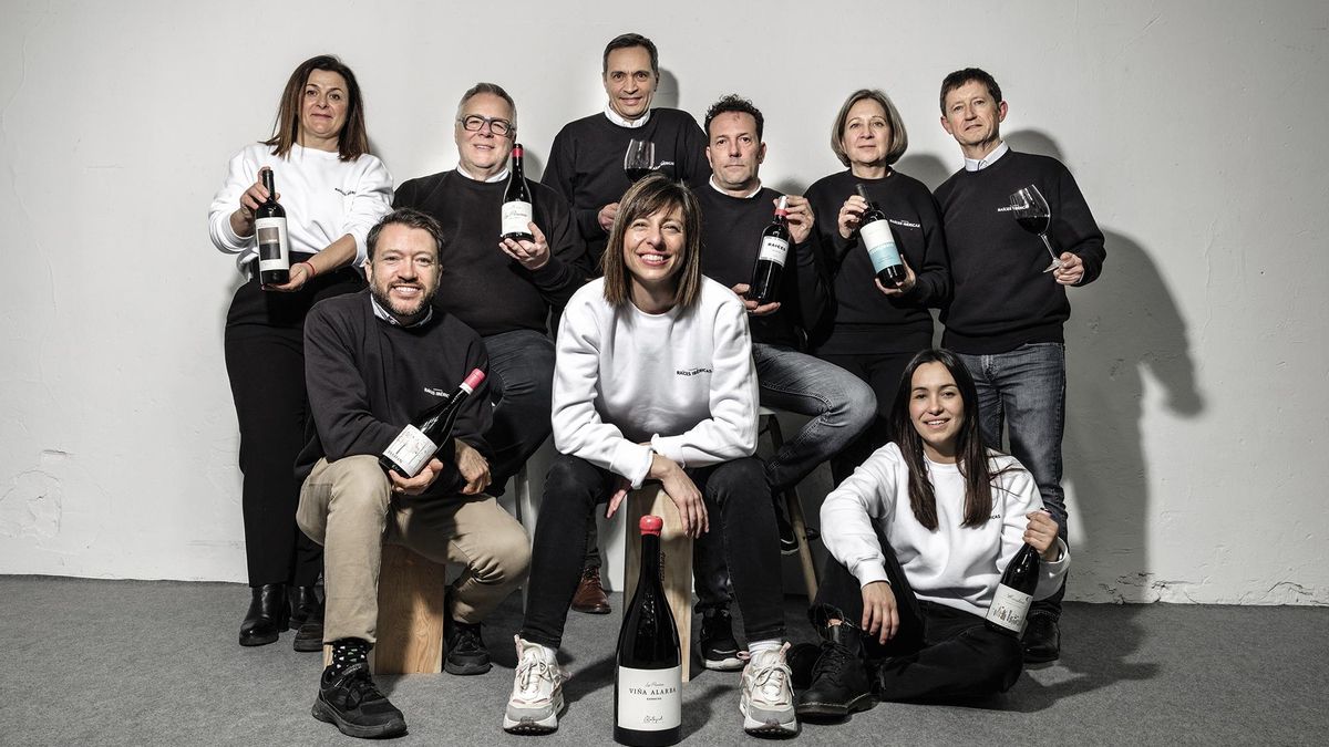 Equipo de Bodegas Raíces Ibéricas, tras la unión con Sierra Norte