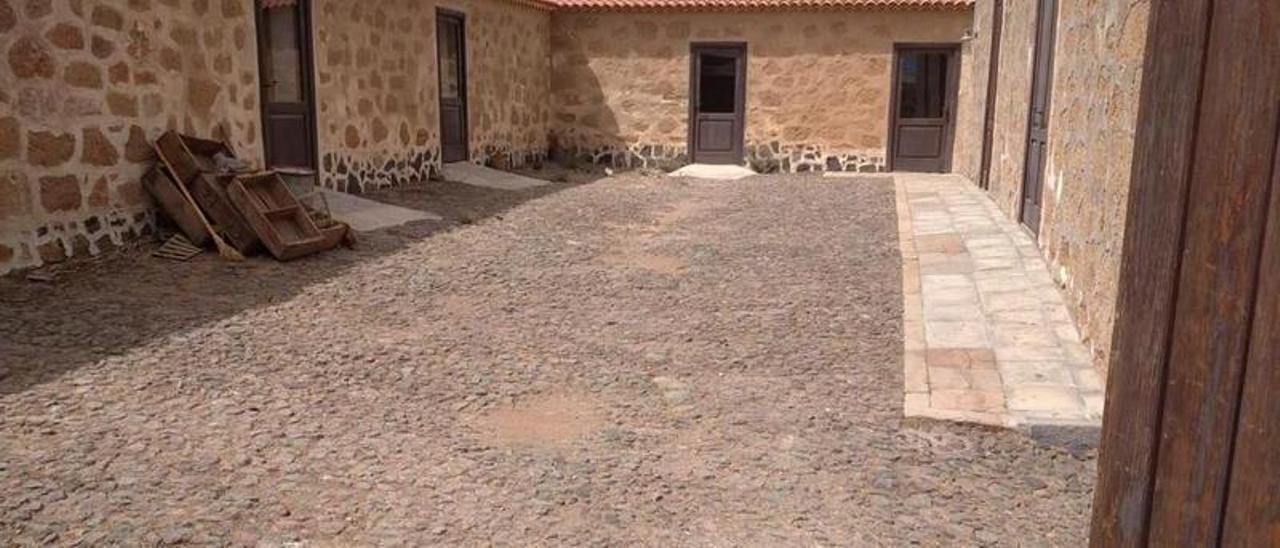 Centro de Estudio y Museo de la Papa o Casa de Don Gregorio, en El Roque (San Miguel de Abona)