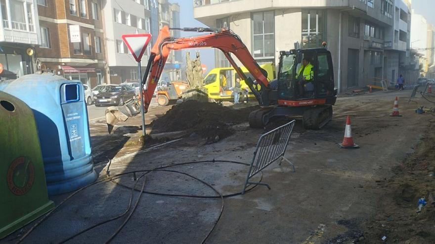 Los caballos de Villaverde se quedan sin jardín | L.D,