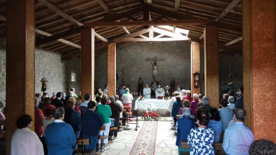 Fermoselle vuelve a la ermita del Santo Cristo del Pino