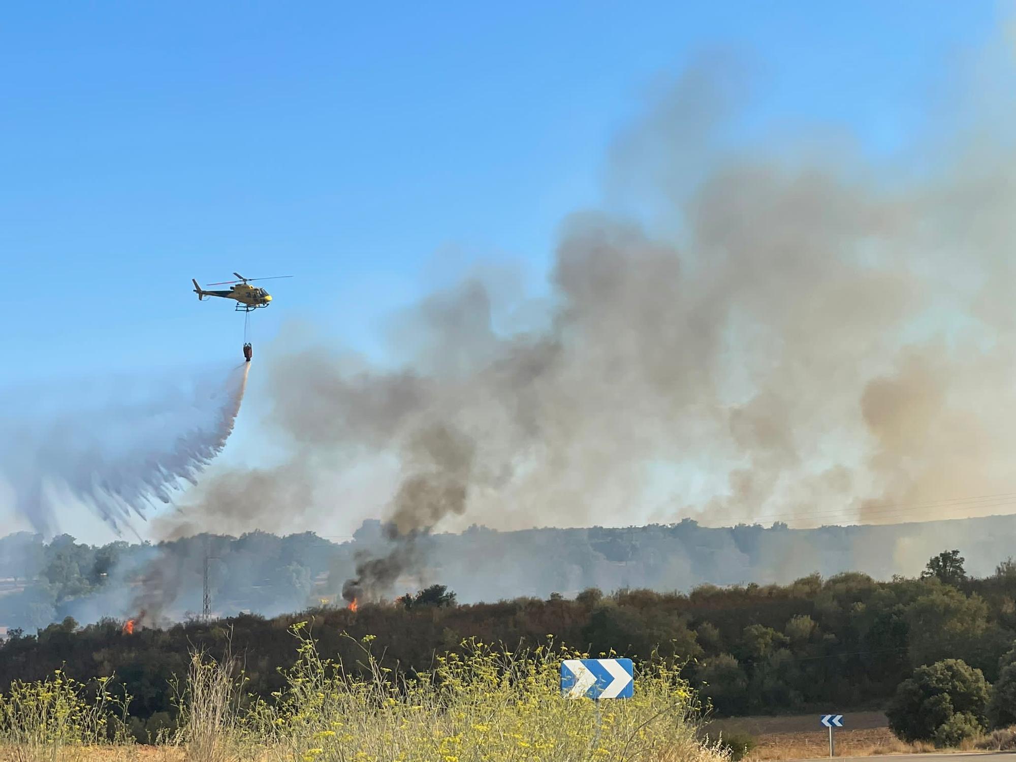 Incendio entre Carbajales de Alba y Manzanal del Barco