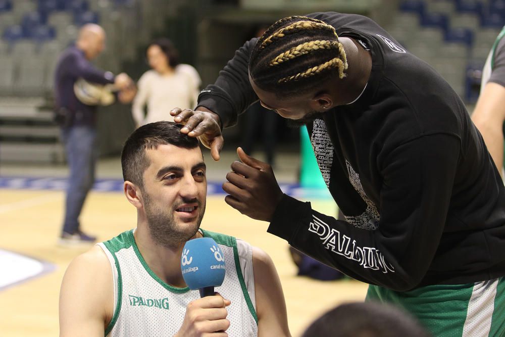 Encuentro entre la prensa y los jugadores del Unicaja antes del comienzo de la Copa del Rey.