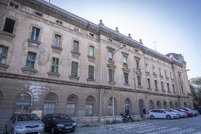 "És una pena que desaparegui l'edifici de l’antiga estació de mercaderies de La Sagrera"