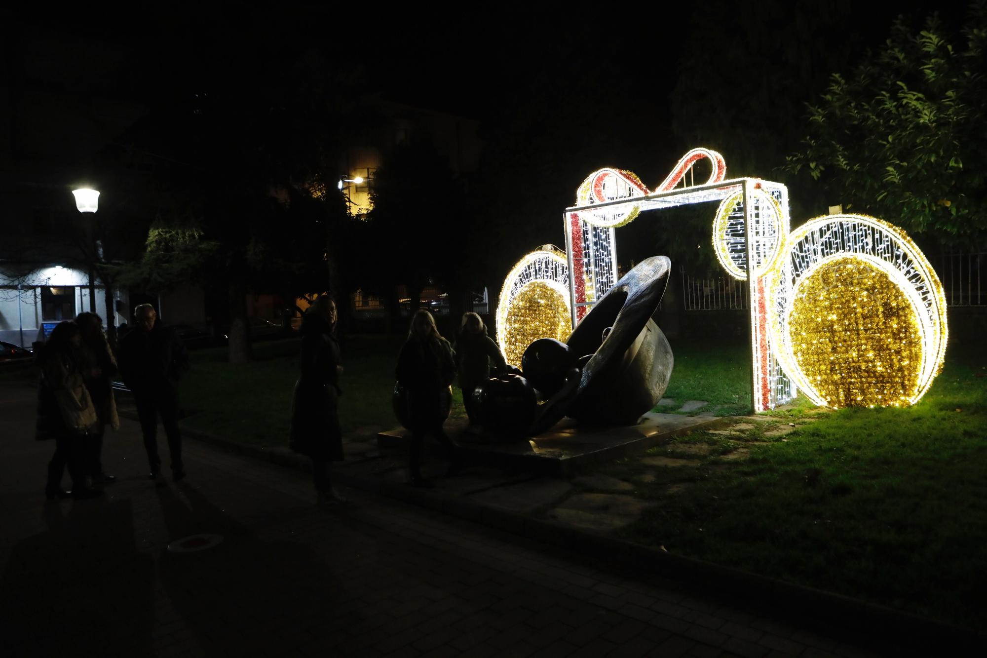 Así fue el encendido del alumbrado navideño en Villaviciosa