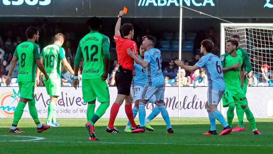 Munuera Montero en el Celta - Leganés // Marta G. Brea