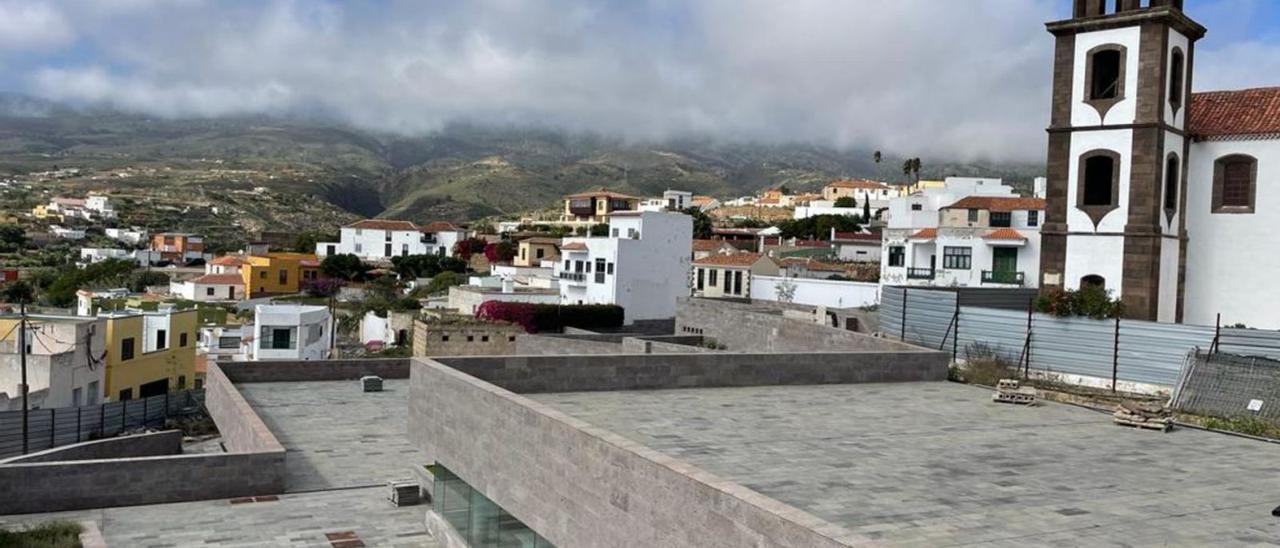 Panorámica de la plaza de Villa de Arico