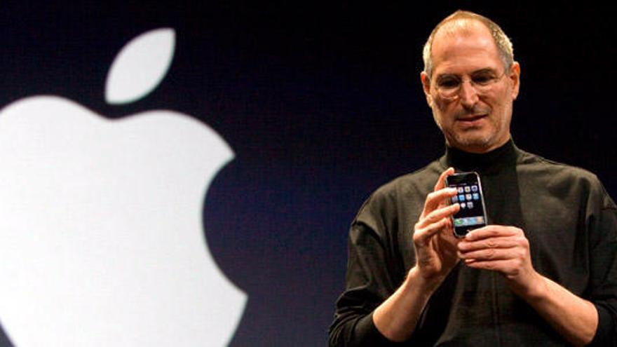 Steve Jobs durante la presentación del iPhone.