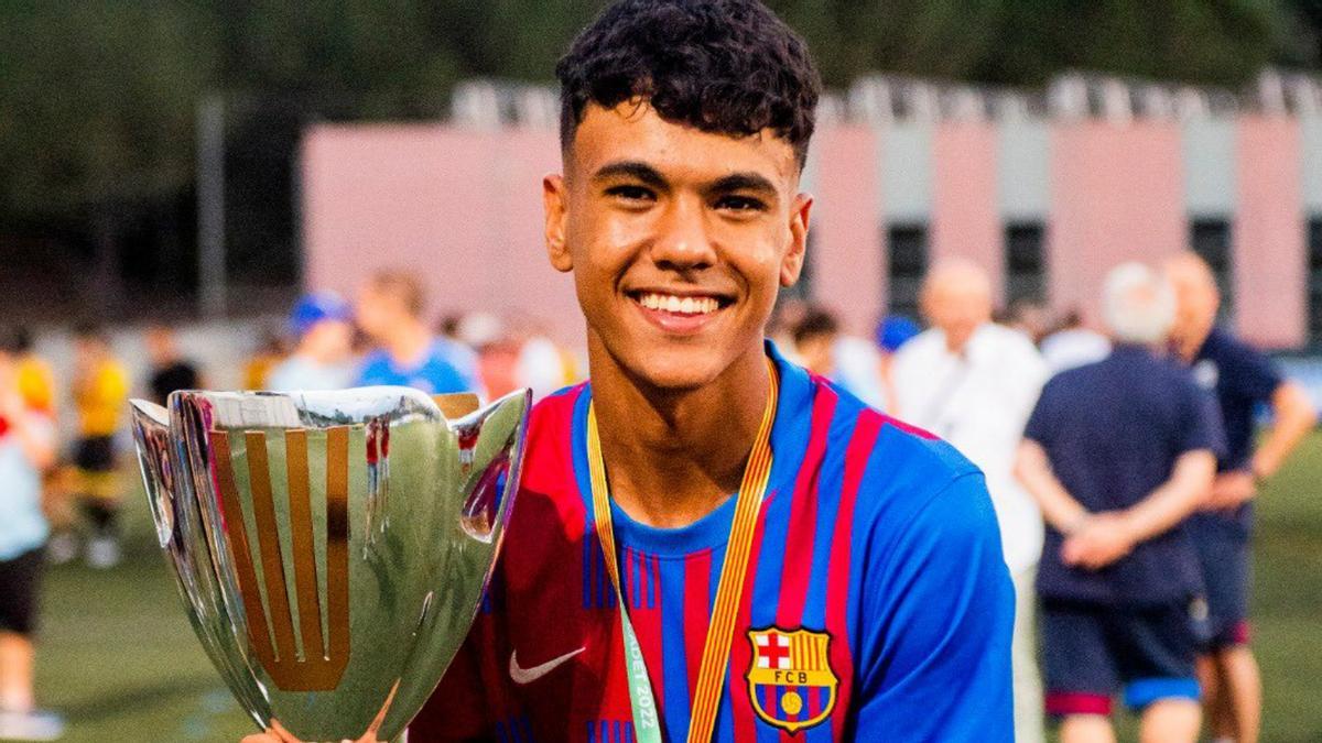 El jugadón de Adam Aznou, lateral izquierdo del Cadete A del FC Barcelona