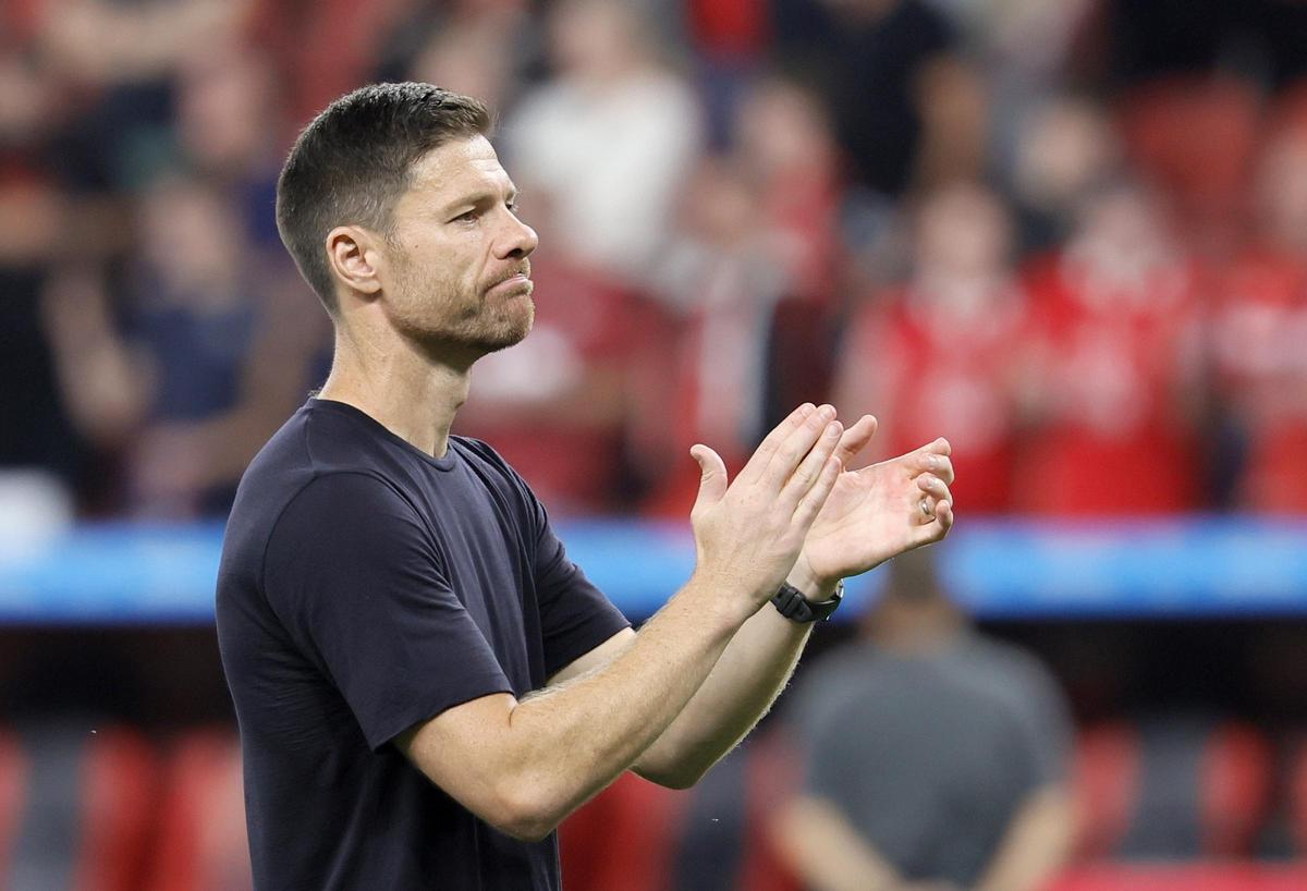 Xabi Alonso, al final del partido de la Bundesliga entre el Bayer Leverkusen y el Leipzig