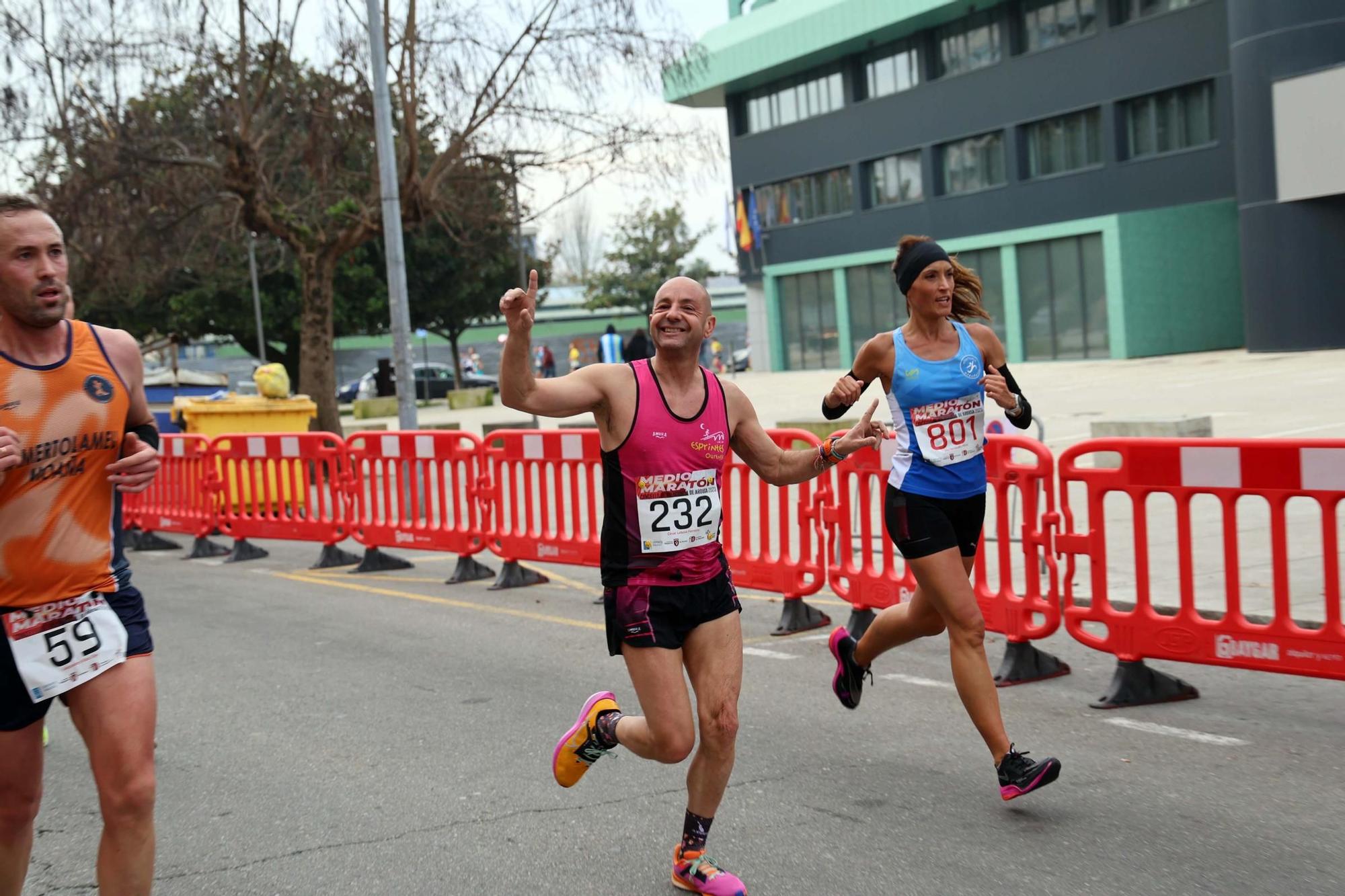 Búscate en la media maratón de Vilagarcía