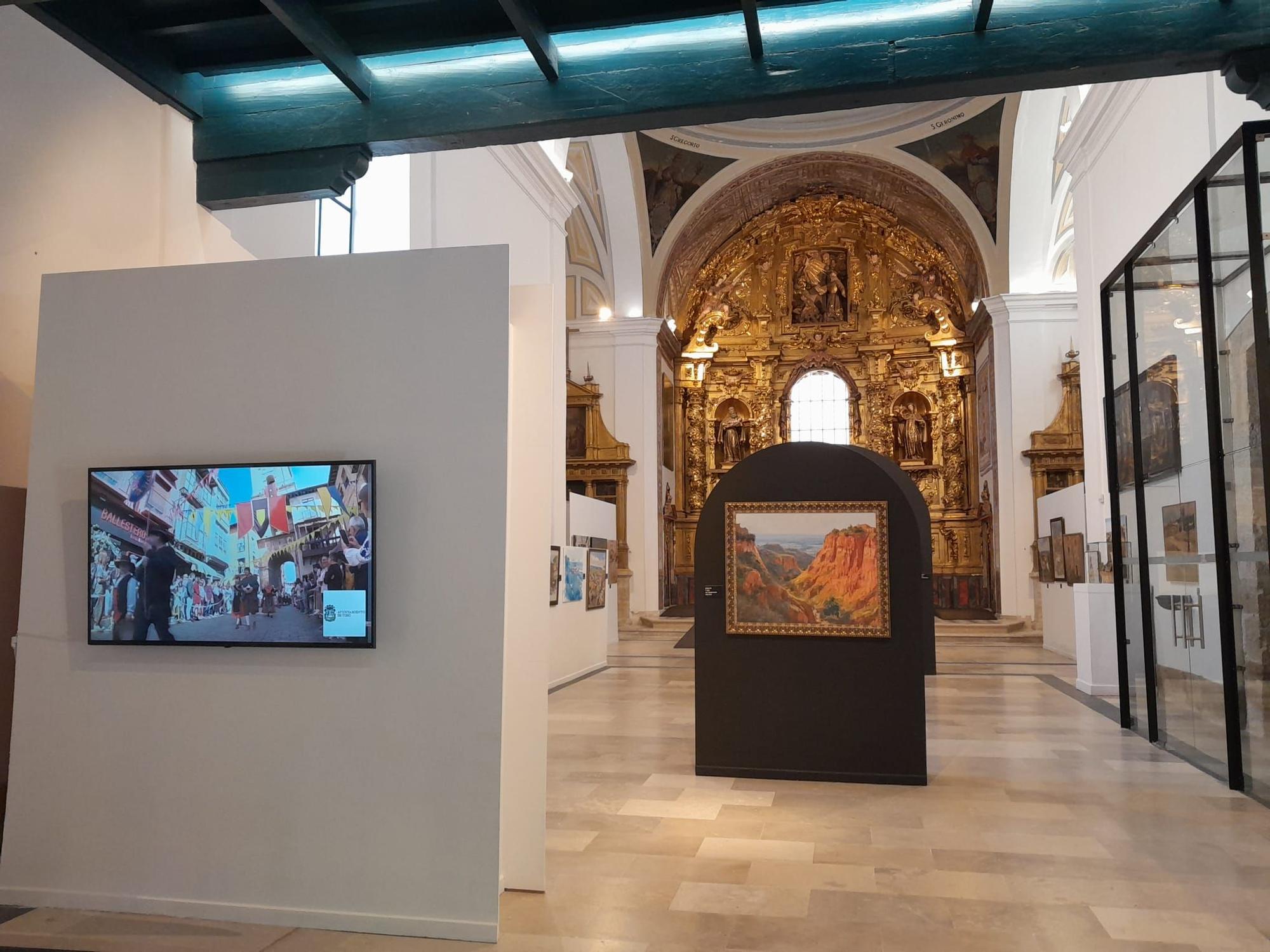GALERÍA | Exposición en Toro de los cuadros ganadores y finalistas de los certámenes de Pintura Rápida de la Fiesta de la Vendimia