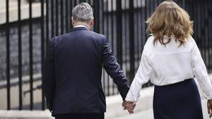 Starmer tira la tovallola i cedeix a Burnham el Govern britànic