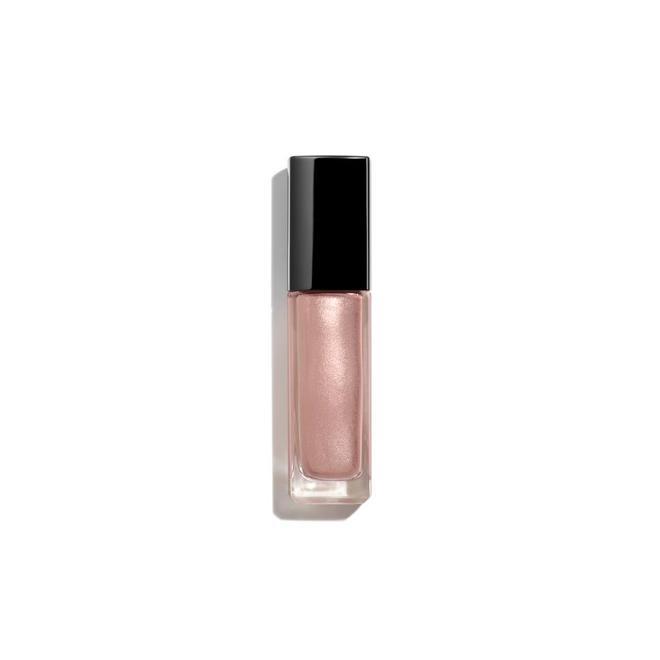 Sombra de ojos líquida tono Quartz Rose, de Chanel