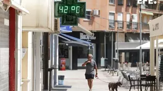 El 112 amplía la alerta naranja por calor al miércoles en Extremadura