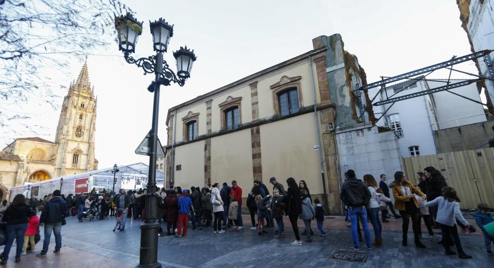 Colas de acceso a la pista