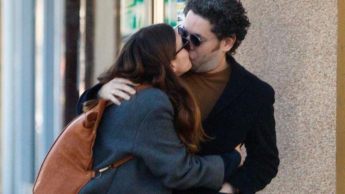 María Valverde y Gustavo Dudamel, todo besos por las calles de Madrid