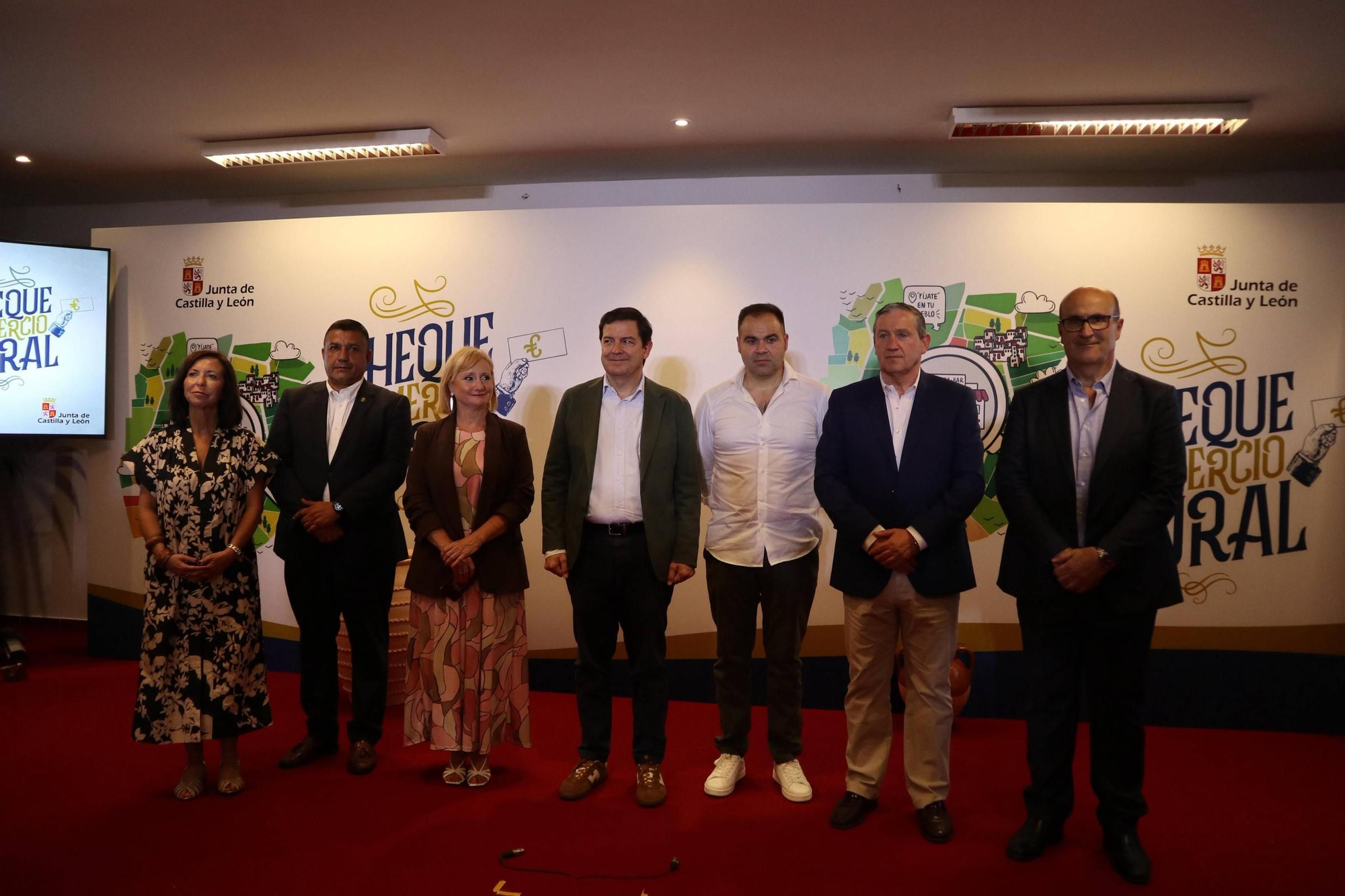 La Junta anuncia en Pereruela el Cheque Comercio Rural