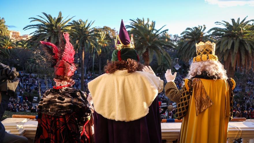 Cabalgata de Málaga: &quot;Por los niños enfermos, huérfanos, refugiados&quot;